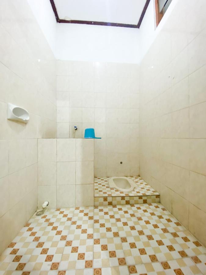 Homey Guesthouse Kertajaya Surabaya Dış mekan fotoğraf