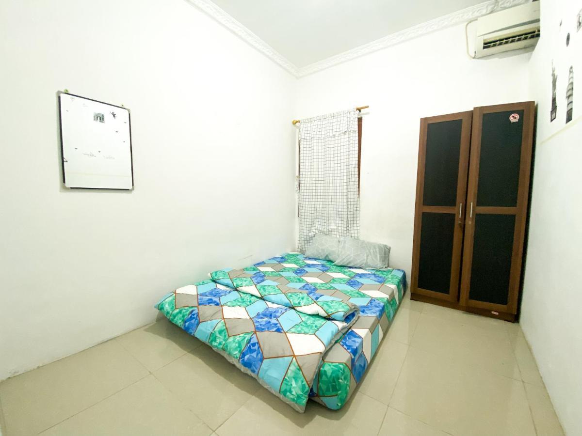 Homey Guesthouse Kertajaya Surabaya Dış mekan fotoğraf