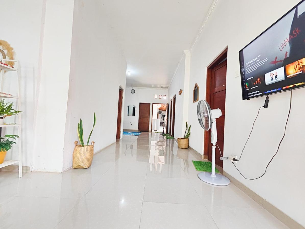 Homey Guesthouse Kertajaya Surabaya Dış mekan fotoğraf
