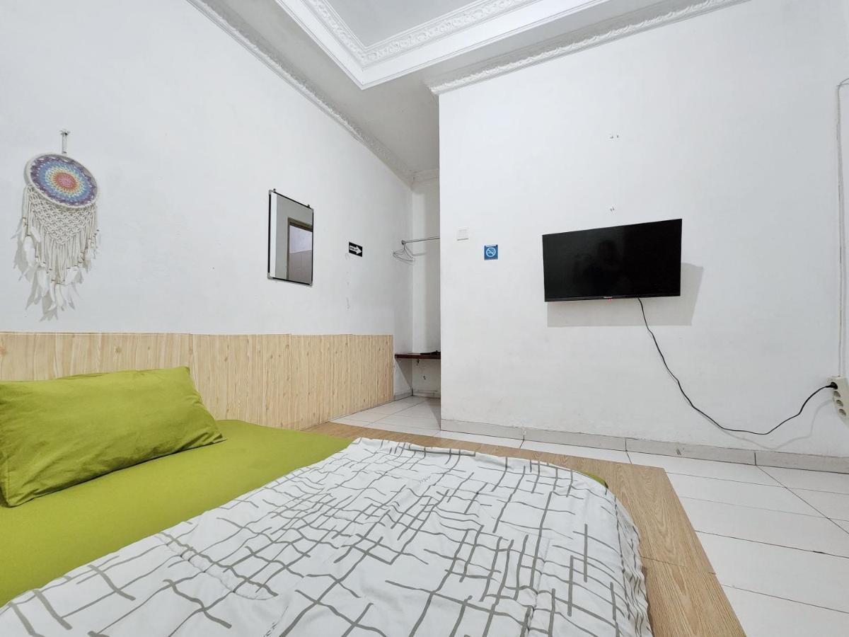 Homey Guesthouse Kertajaya Surabaya Dış mekan fotoğraf
