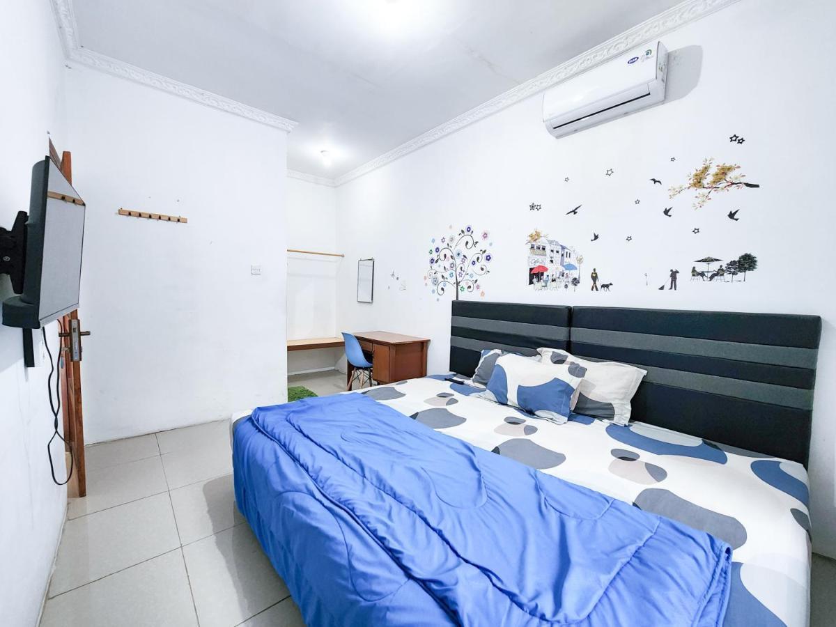 Homey Guesthouse Kertajaya Surabaya Dış mekan fotoğraf