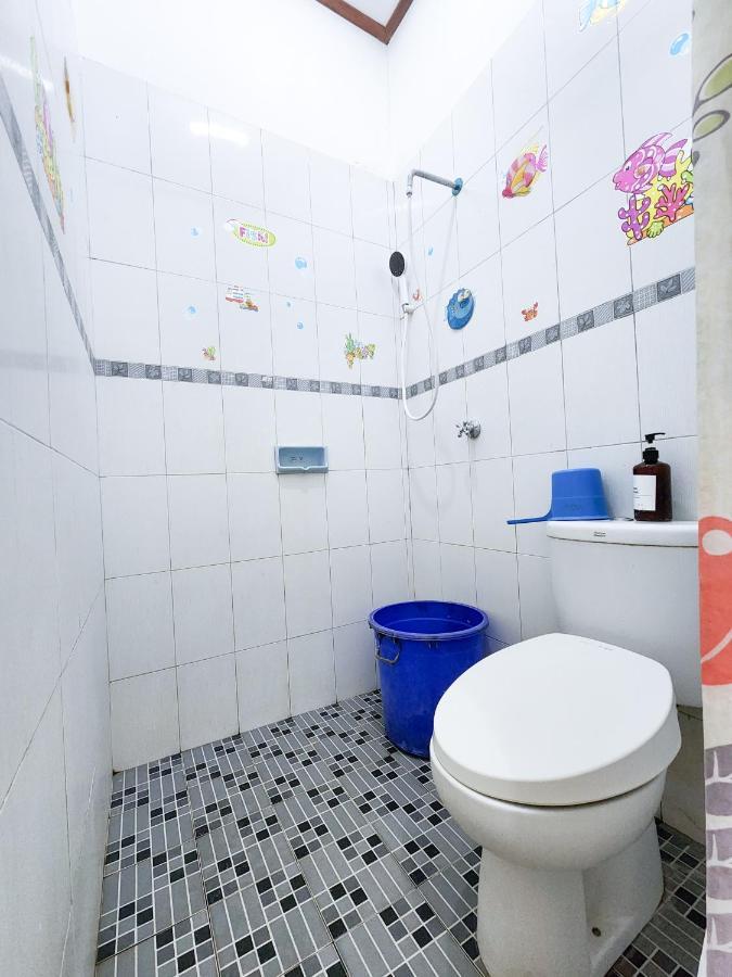 Homey Guesthouse Kertajaya Surabaya Dış mekan fotoğraf