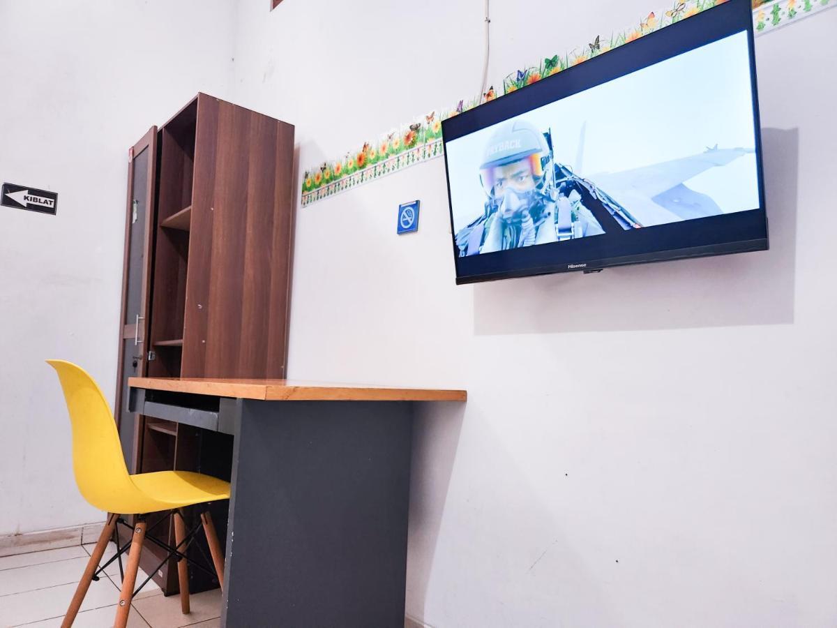 Homey Guesthouse Kertajaya Surabaya Dış mekan fotoğraf