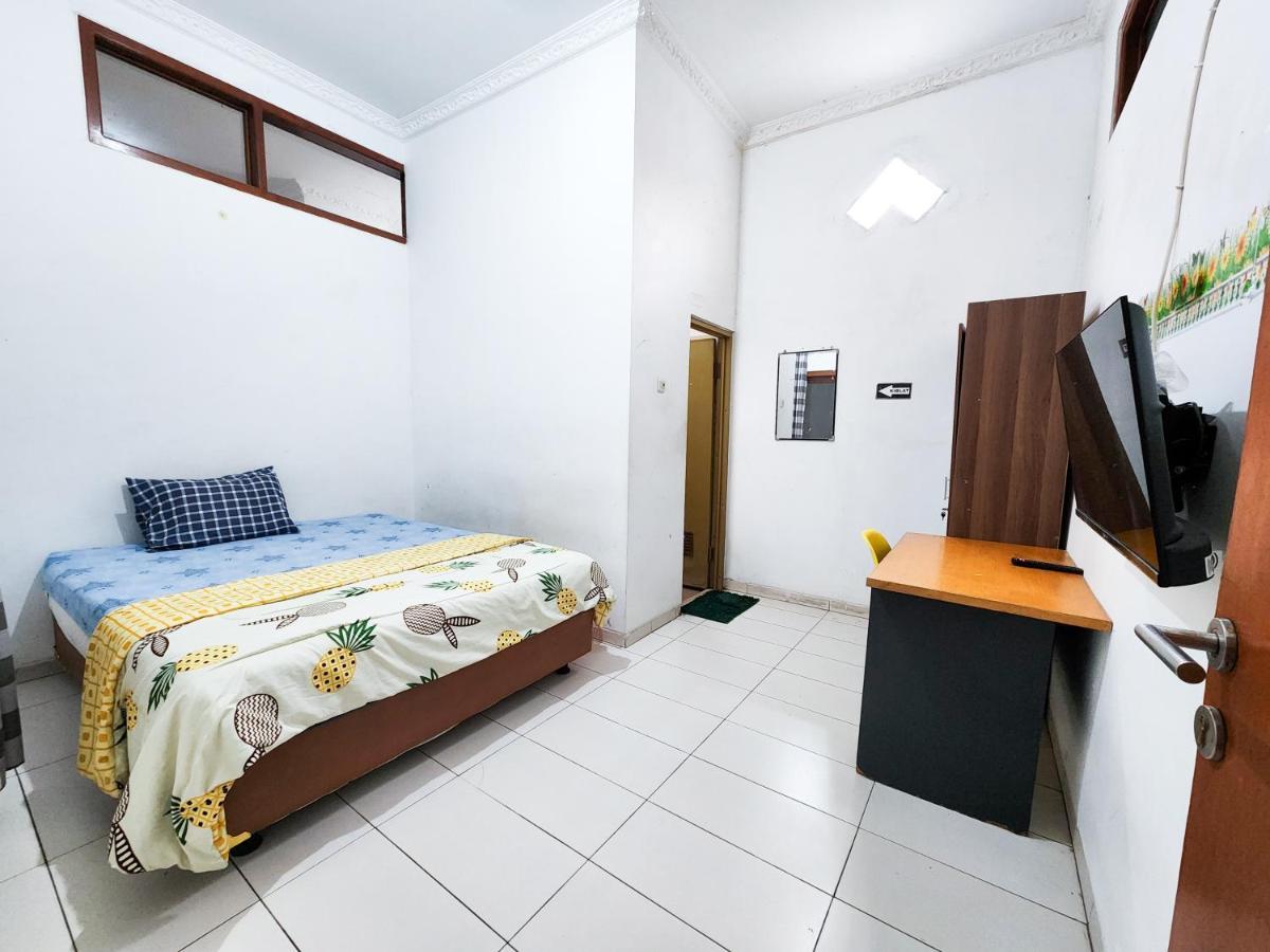 Homey Guesthouse Kertajaya Surabaya Dış mekan fotoğraf