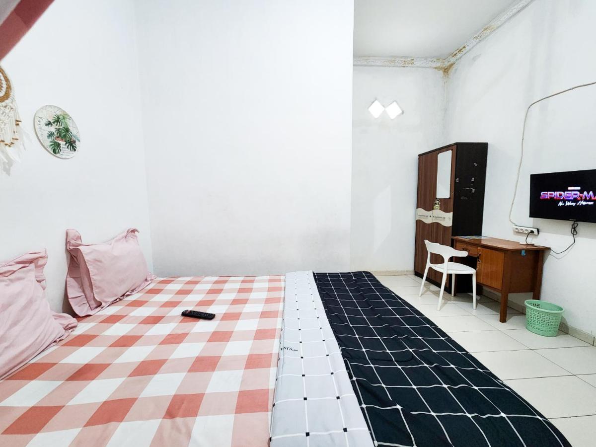 Homey Guesthouse Kertajaya Surabaya Dış mekan fotoğraf