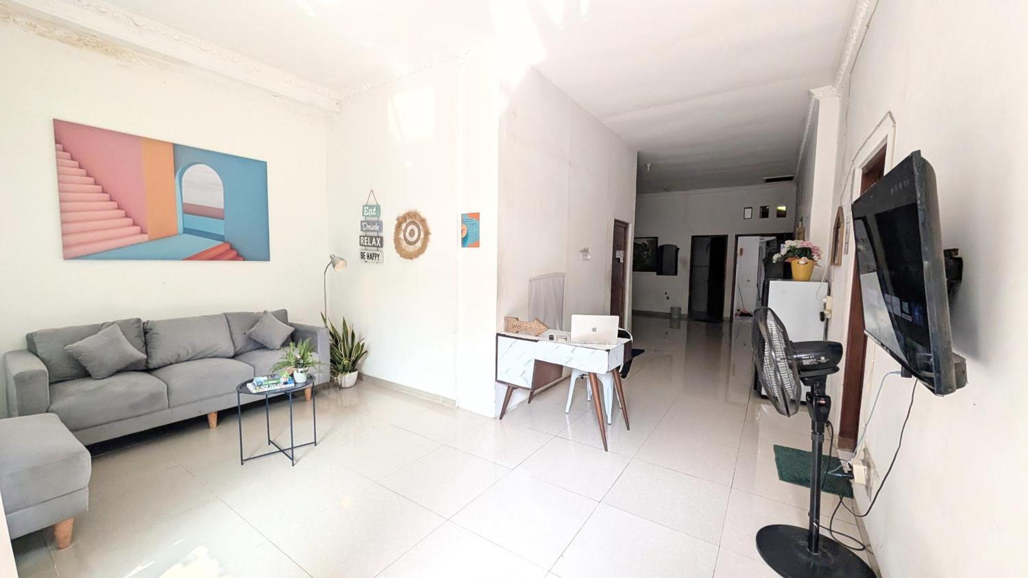 Homey Guesthouse Kertajaya Surabaya Dış mekan fotoğraf