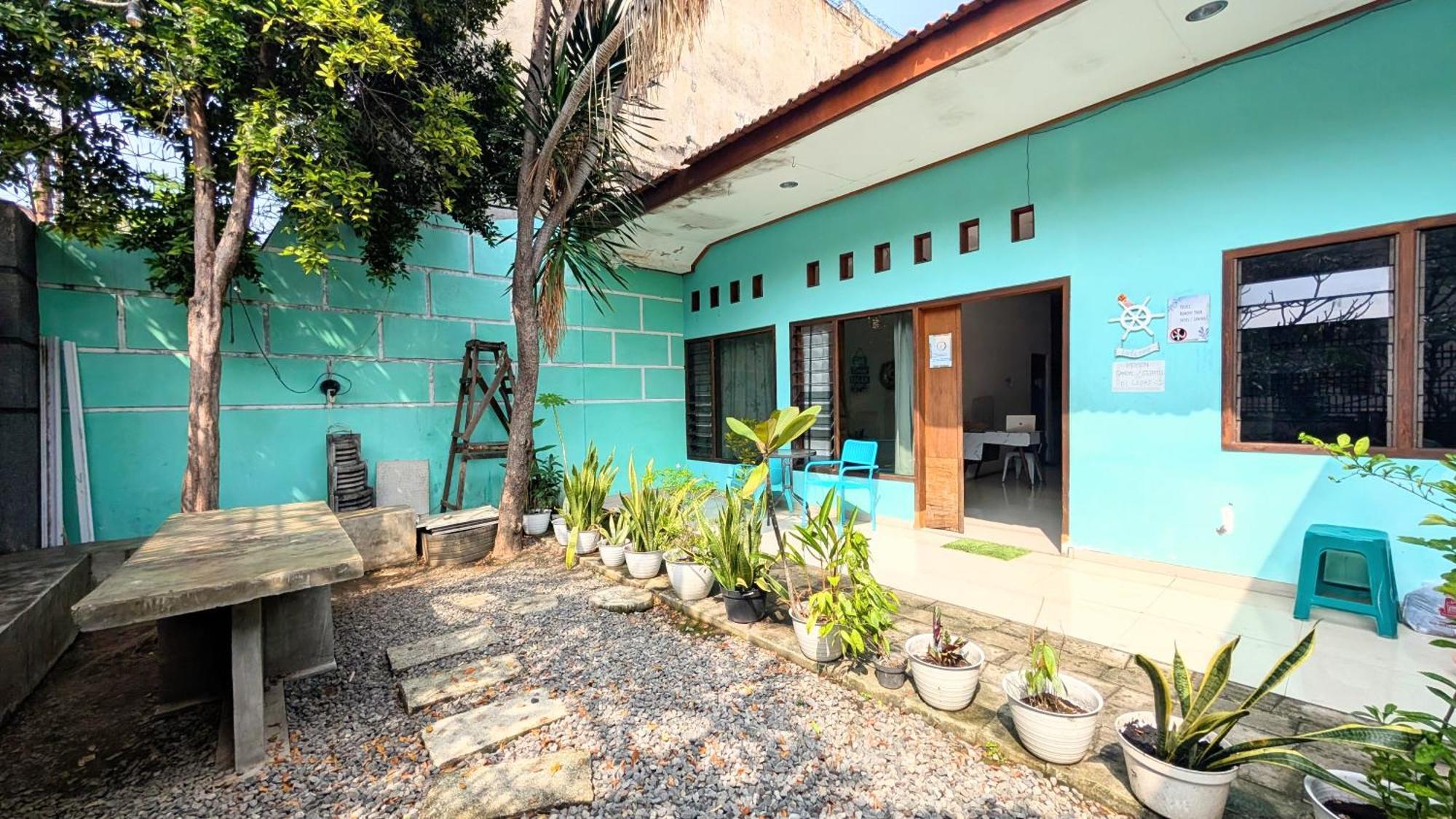 Homey Guesthouse Kertajaya Surabaya Dış mekan fotoğraf